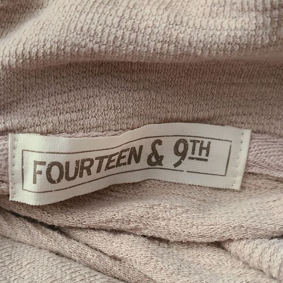 Fourteenth & 9th Women's Size Large Relaxed Fit Cropped Hoodie Sweatshirt TieDye - Picture 6 of 6